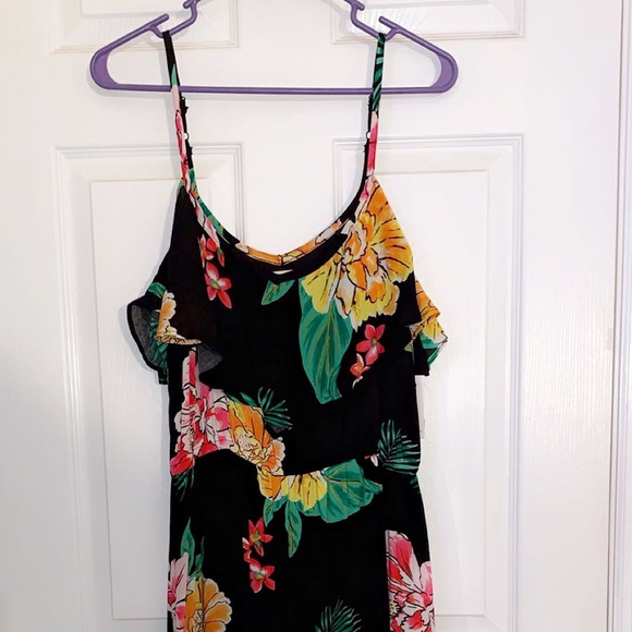 flowy dress - Picture 3 of 3